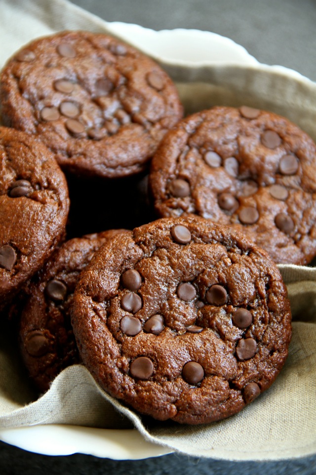 Flourless chocolate zucchini muffins